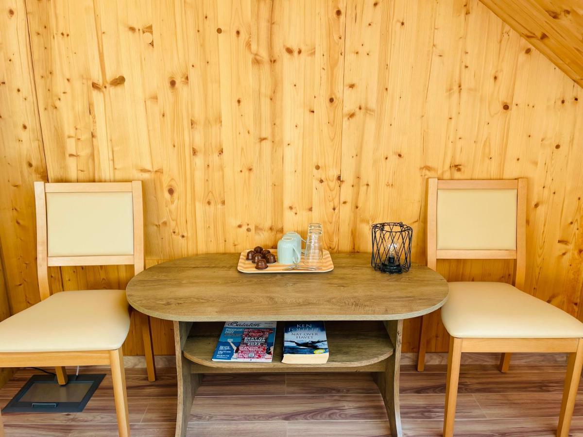 Fisher'S Deluxe Apartments Balatonfured Luaran gambar