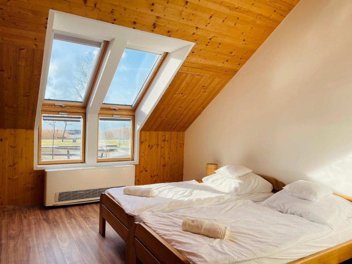Fisher'S Deluxe Apartments Balatonfured Luaran gambar